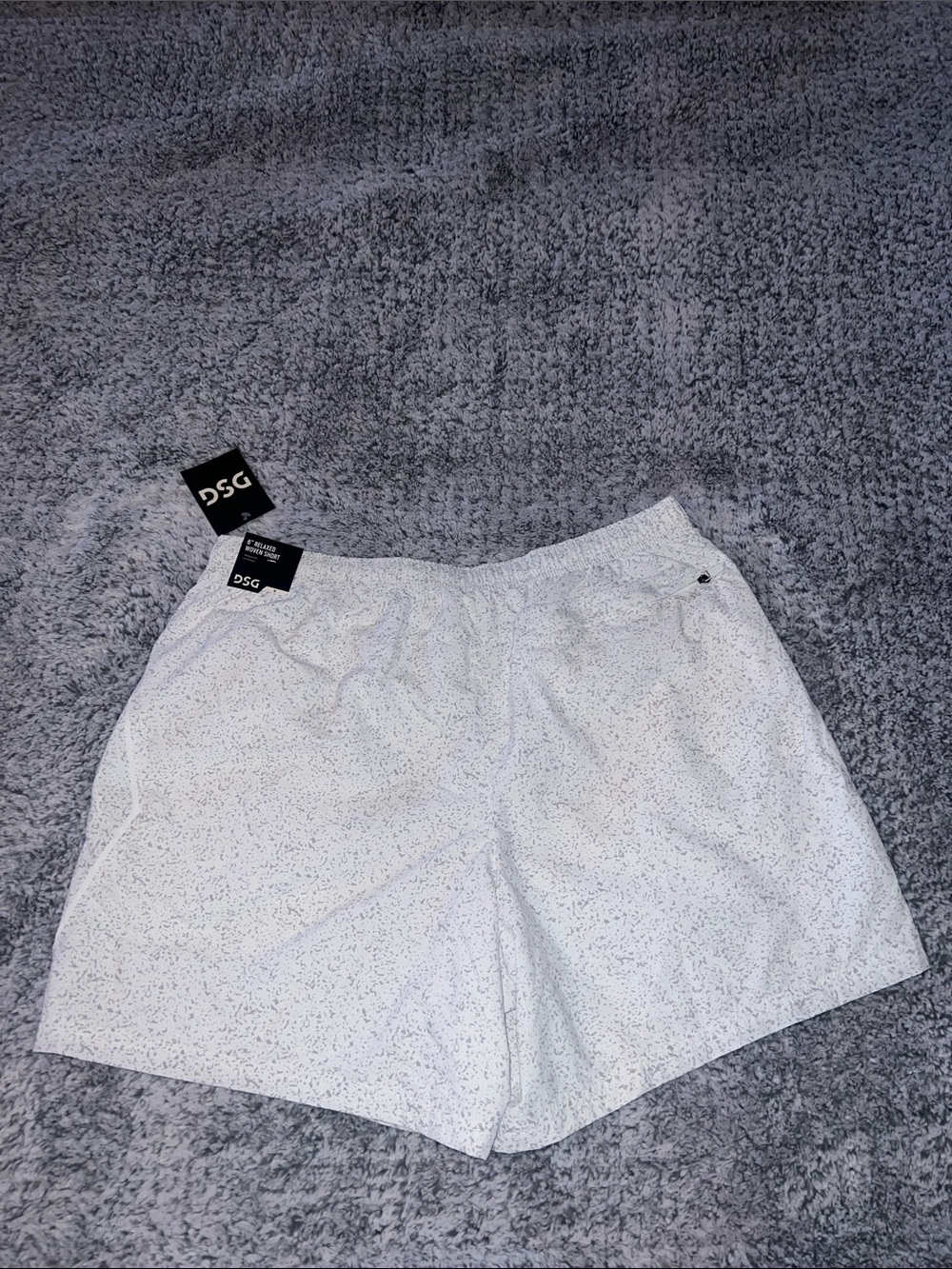 DSG RELAXED WOVEN SHORTS - Picture 2 of 4